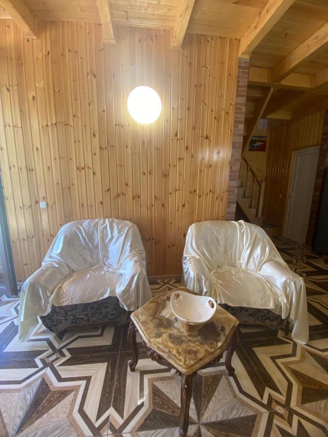 Kirta Hotel Gordi Exterior photo