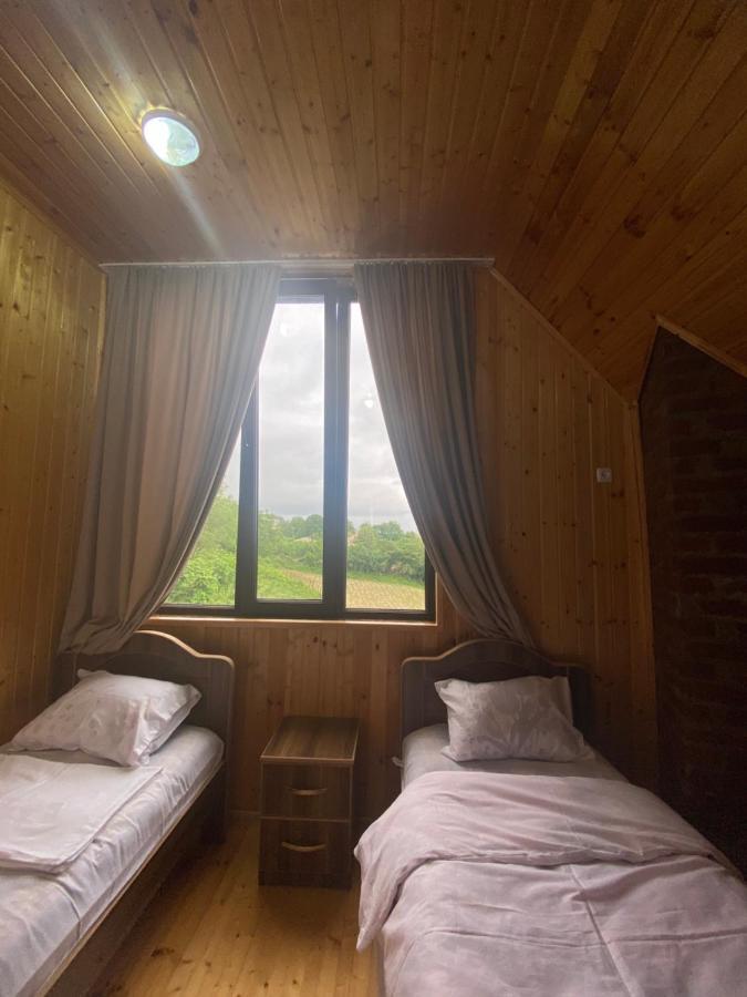 Kirta Hotel Gordi Exterior photo